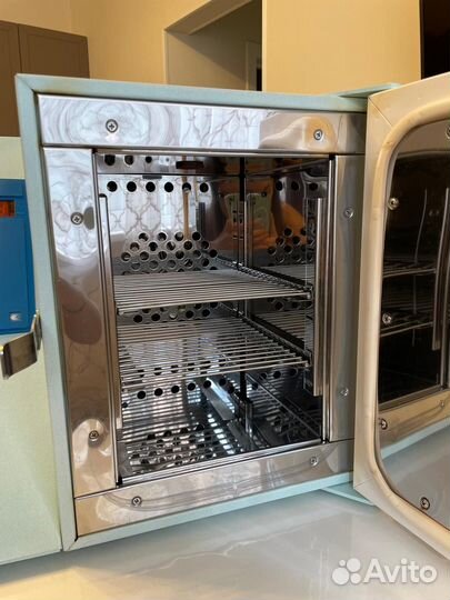 Стерилизатор для медицинских инструментов