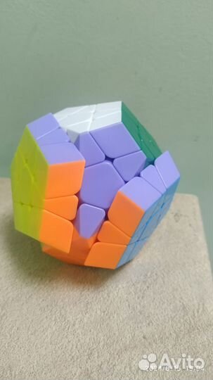 Кубик рубика мегаминкс