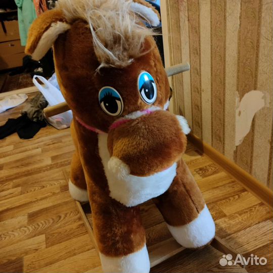 Детская качалка лошадь