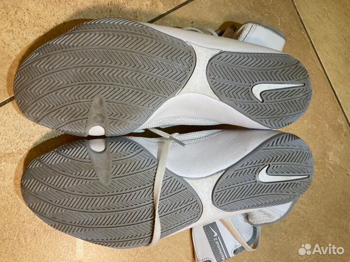 Боксерки Nike белые