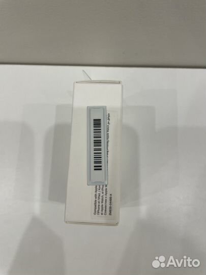 Коробка от адаптера питания Apple