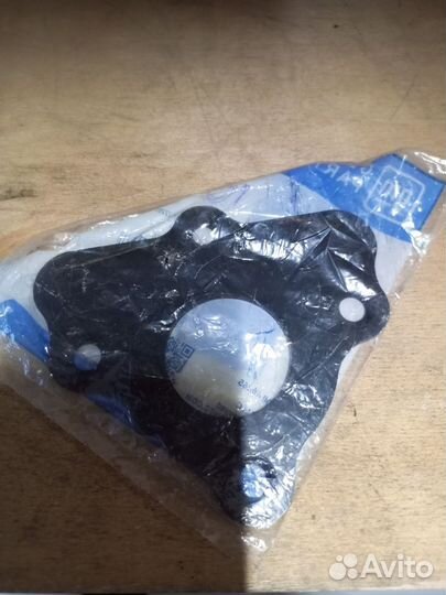 Пластина упорная распредвала Tahoe Escalade