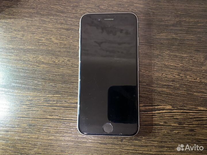 iPhone 6S, 64 ГБ