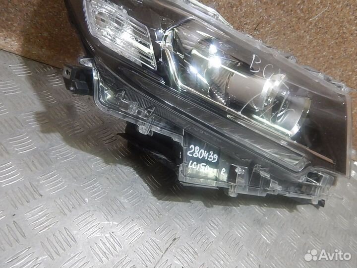 Фара правая Toyota Land Cruiser Prado