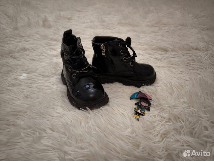 Ботинки детские 23