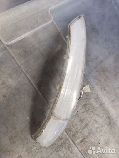 Повторитель поворота лев б/у ориг деф VW Туарег GP