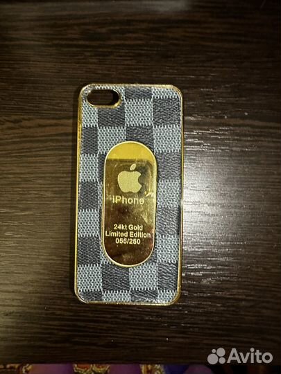 Чехол на iPhone 5s