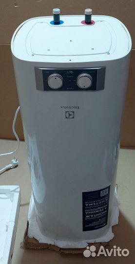 Б/у.Водонагреватель Electrolux EWH 50 Formax нс-10