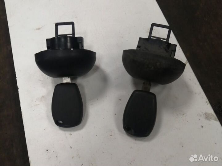 Рено логан крышка топливного бака с ключом