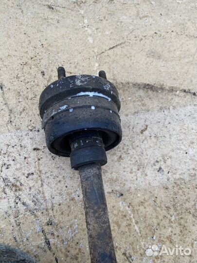 Помежуточный вал Chevrolet Niva