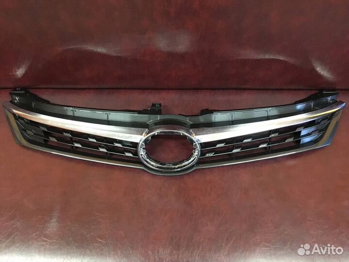 Решетка радиатора toyota camry 17-18