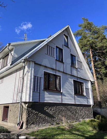 Дом 276 м² на участке 7 сот.