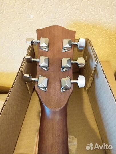 Гитара с широким грифом (Россия)