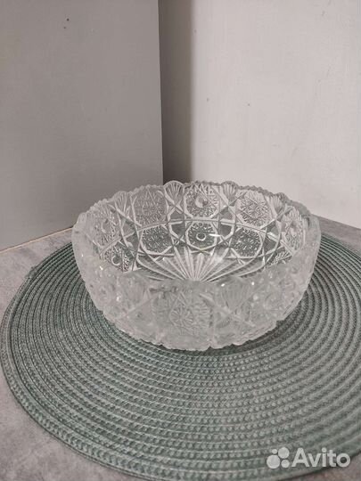 Ваза хрустальная