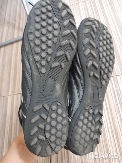 Бутсы футбольные 39 размер