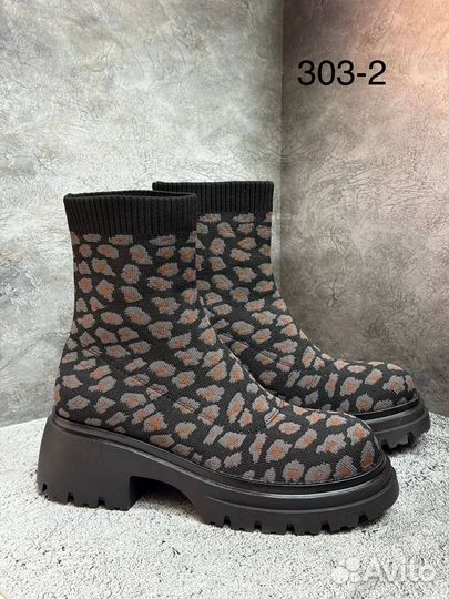 Гламурные женские ботинки-носки