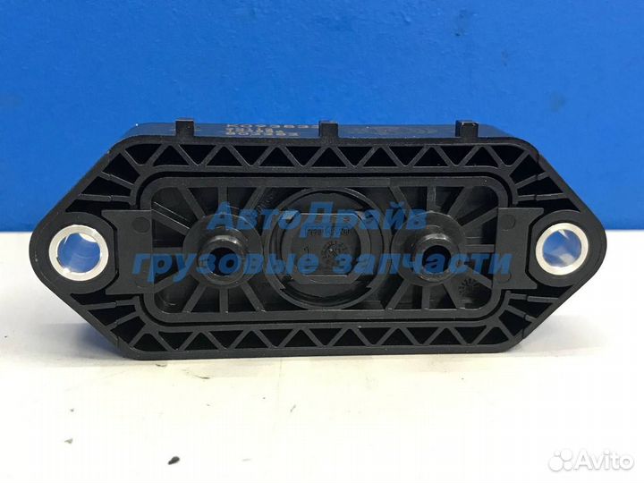 Датчик давления воздуха в осушителе Мерседес Актро