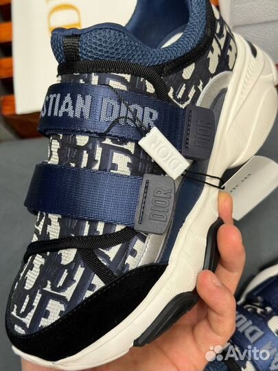 Кроссовки Dior D-Wander