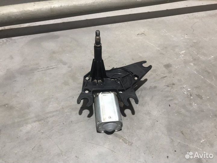 Мотор дворников задний Renault Sandero хетчбек 1.4