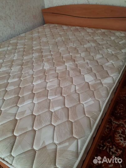 Кровать 160х200 с матрасом бу