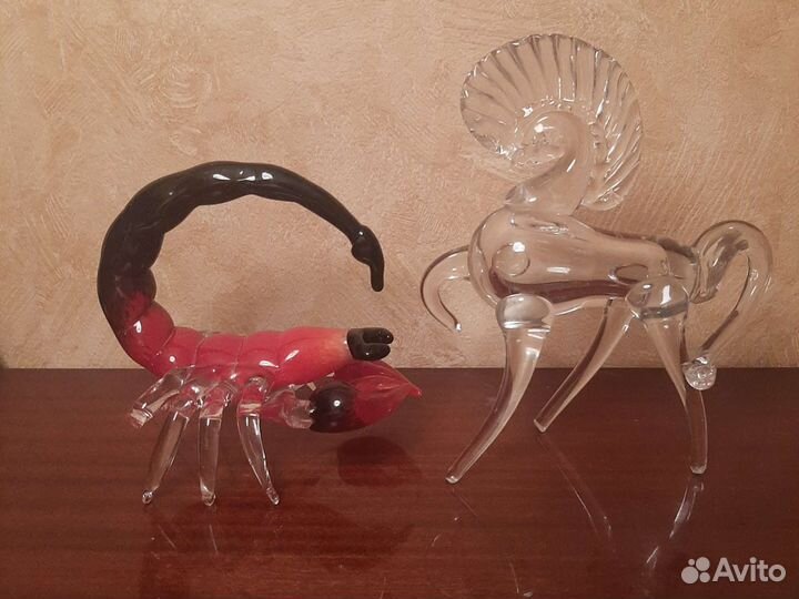 Статуэтки из стекла