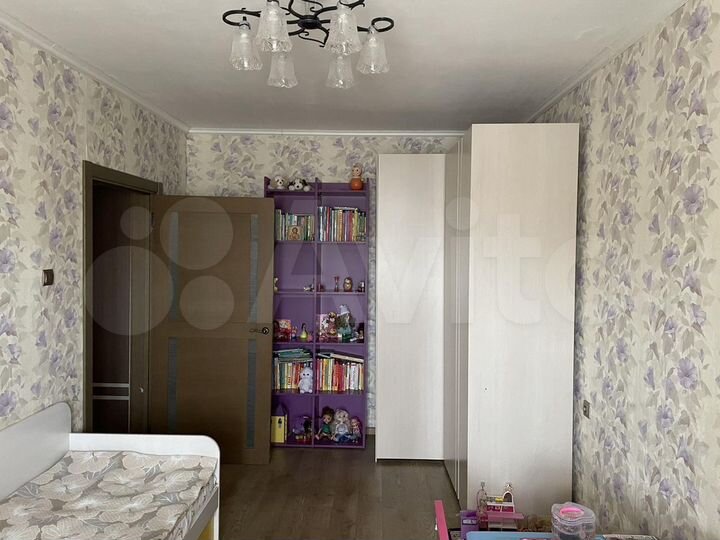 2-к. квартира, 56 м², 4/10 эт.