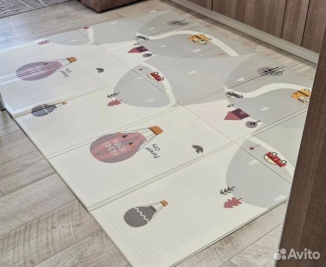 Развивающий коврик на пол