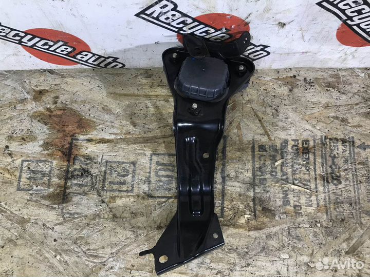 Помпа инвертора toyota crown AWS210 2arfse 2013