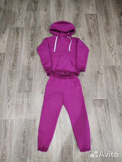 Спортивный костюм на девочку 122 размер