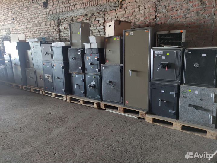 Сейф банковский