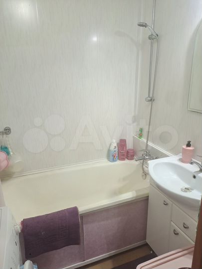 3-к. квартира, 72 м², 10/16 эт.