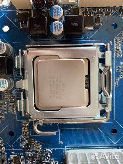 Материнская плата с процессором