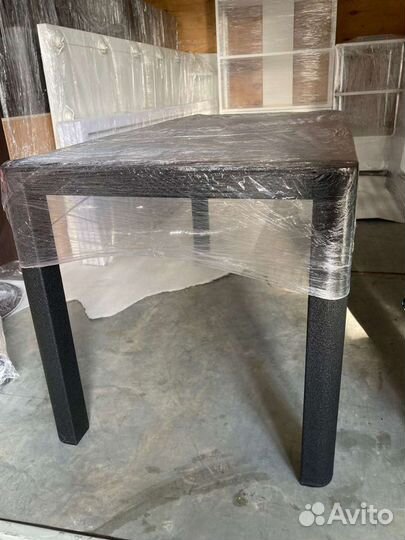 Столик журнальный