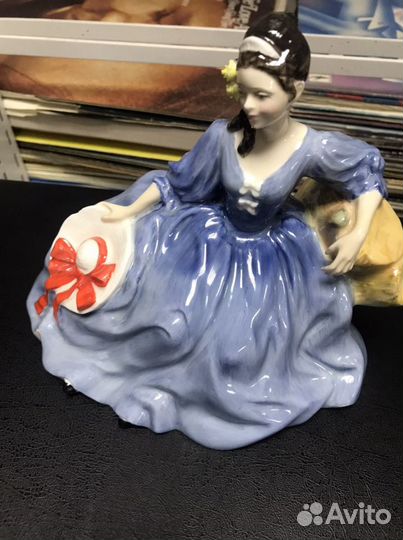 Фарфоровые английские статуэтки