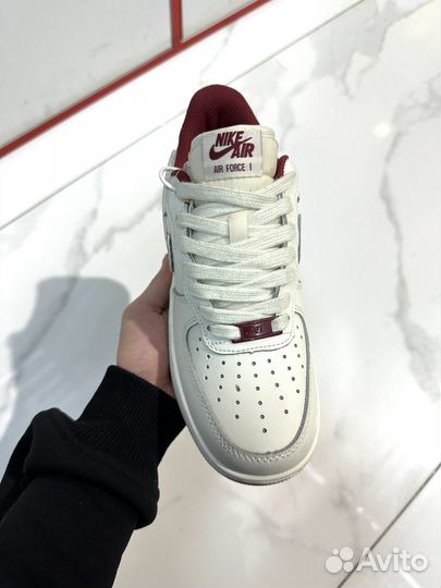 Кроссовки женские Nike Wmns Air Force 1 Low