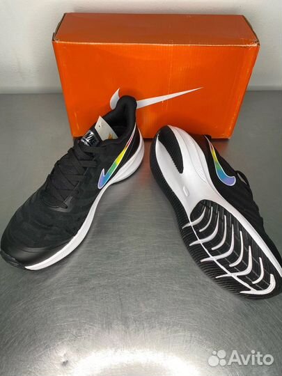 Кроссовки Nike