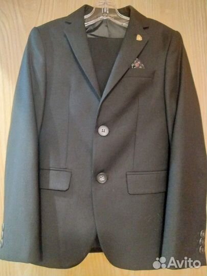 Школьный костюм