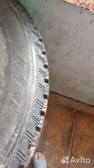 Bridgestone SF-265 265/70 R16 204B