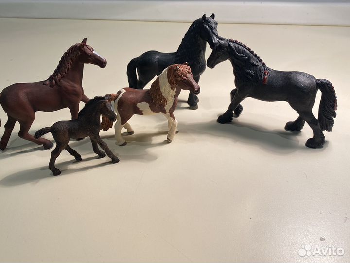 Лошадки schleich