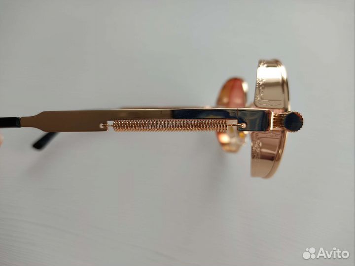 Солнцезащитные очки женские