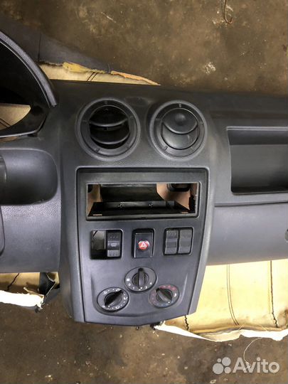 Торпеда на renault logan 2008 г