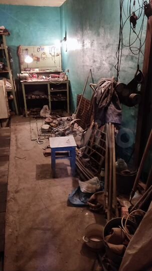 Гараж, > 30 м²