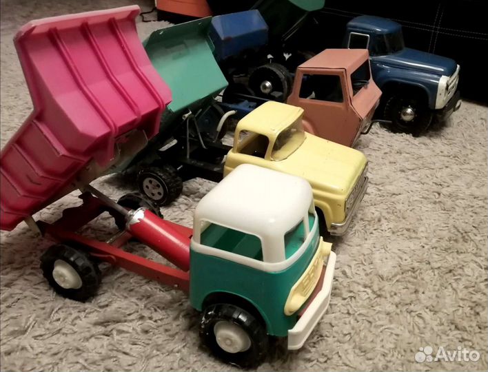 Коллекция больших машинок СССР