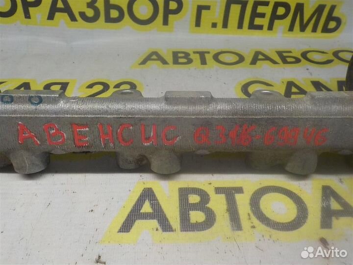 Рейка топливная (рампа) Toyota Avensis II (T250)