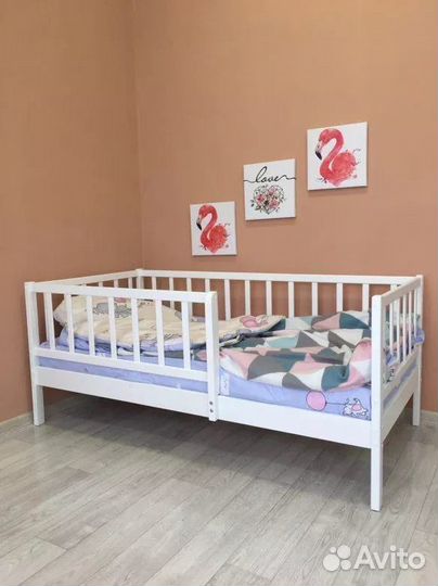 Кровать из массива