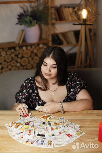 Гадалка,гадание на картах таро,любовная магия