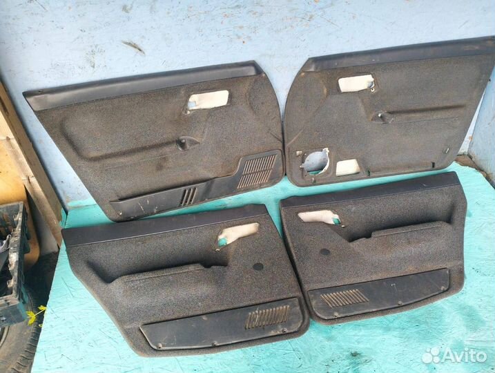 Комплект дверных карт ваз 2110