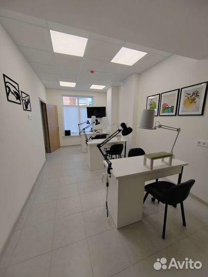 Аренда рабочего места мастера маникюра