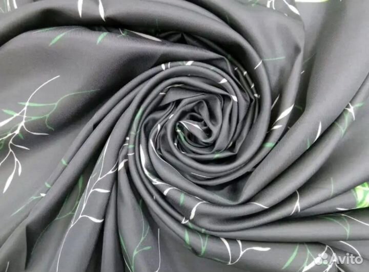 Шелковый платок новый