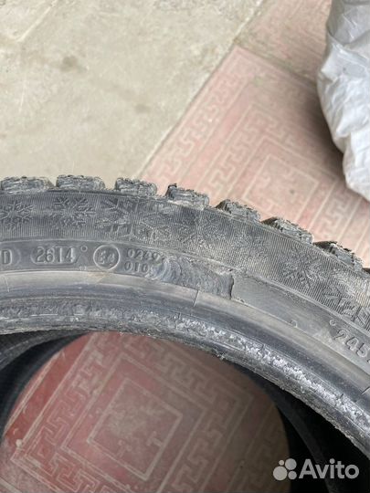 Continental ContiIceContact 245/40 R18 W